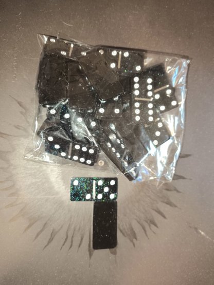 3.DOMINO z pryskyřice vlastní výroba