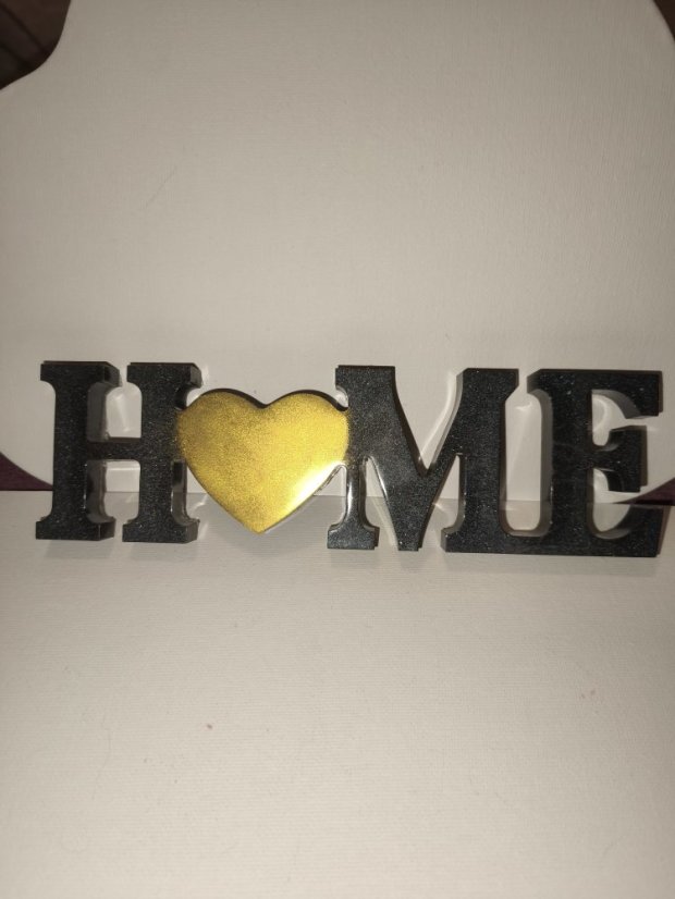 NÁPIS FAMILY, HOME, LOVE