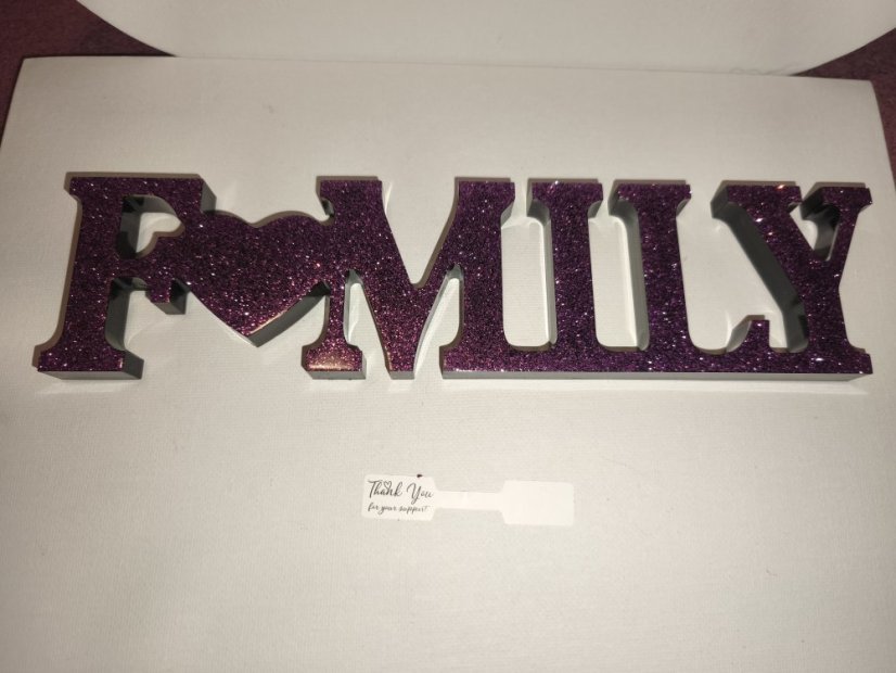 NÁPIS FAMILY, HOME, LOVE